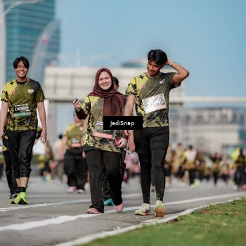 Runner Photo 6837668