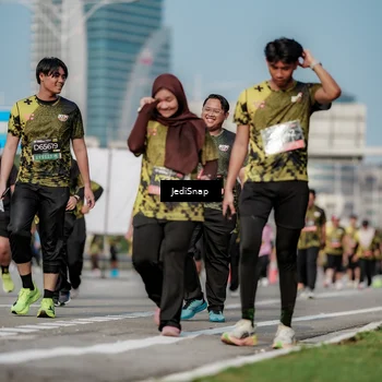 Runner Photo 6837703
