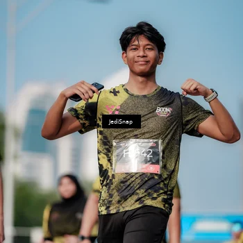 Runner Photo 6837752