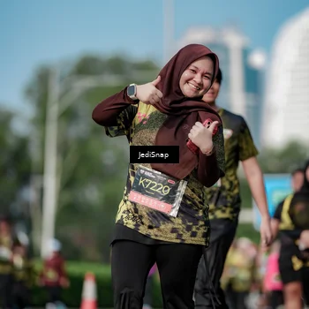 Runner Photo 6837759