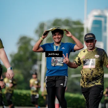 Runner Photo 6837886