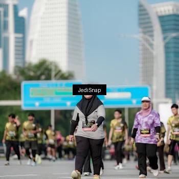 Runner Photo 6837899