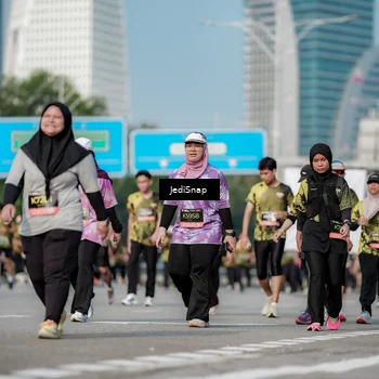 Runner Photo 6837917