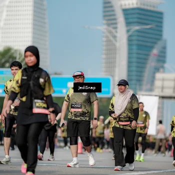 Runner Photo 6837944