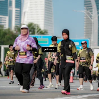 Runner Photo 6837946