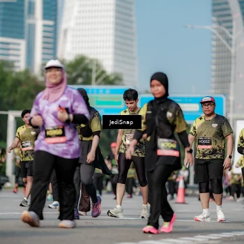 Runner Photo 6837950