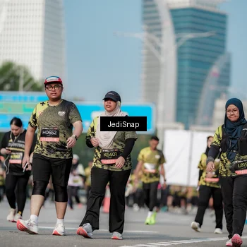 Runner Photo 6837980