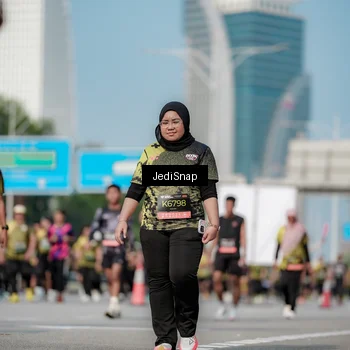 Runner Photo 6838003