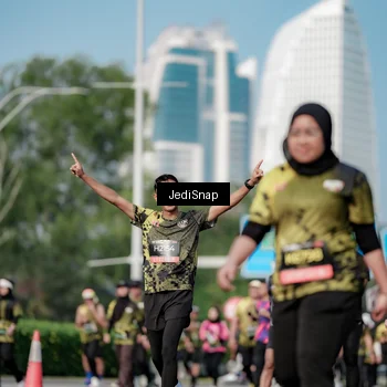 Runner Photo 6838024