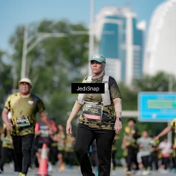 Runner Photo 6838159