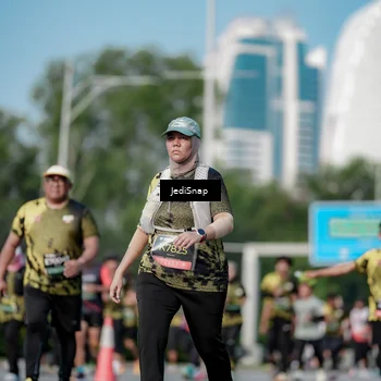 Runner Photo 6838171