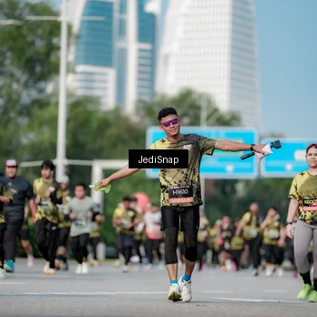 Runner Photo 6838183