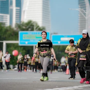 Runner Photo 6838211