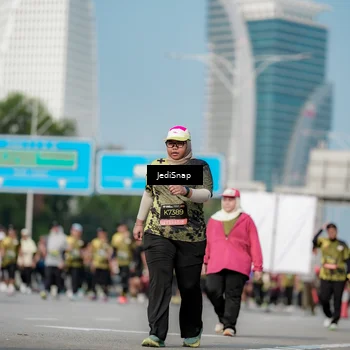 Runner Photo 6838246