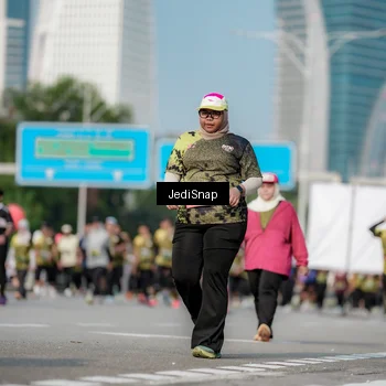Runner Photo 6838255