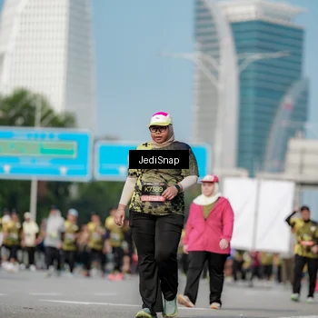 Runner Photo 6838262