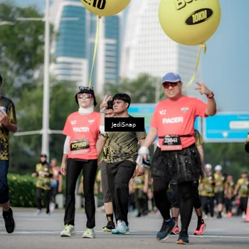 Runner Photo 6838414
