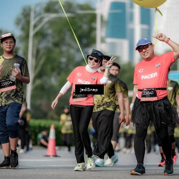 Runner Photo 6838425