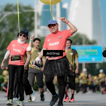 Runner Photo 6838441