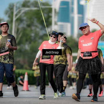 Runner Photo 6838452