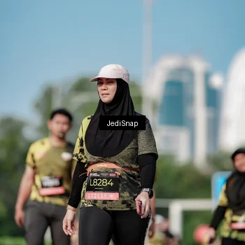 Runner Photo 6838476
