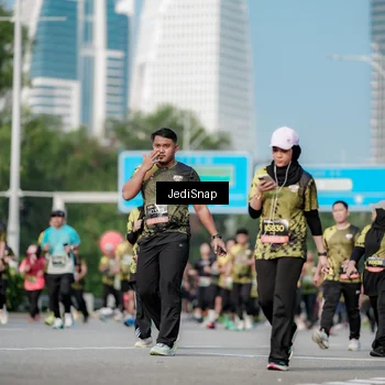 Runner Photo 6838555