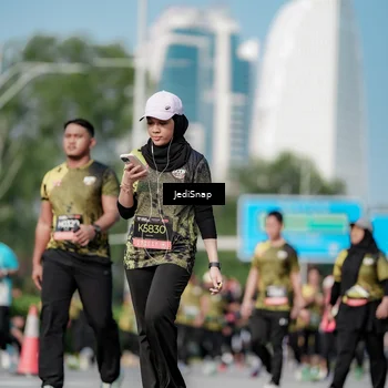 Runner Photo 6838572