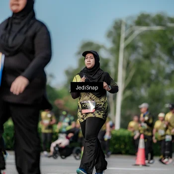 Runner Photo 6838649