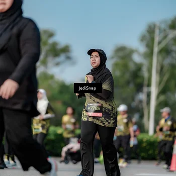 Runner Photo 6838680