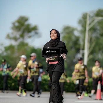 Runner Photo 6838710