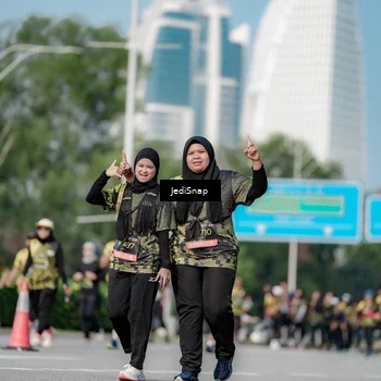 Runner Photo 6838760
