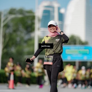 Runner Photo 6838925