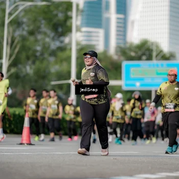 Runner Photo 6838937