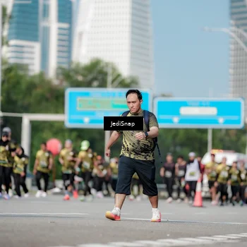 Runner Photo 6839596