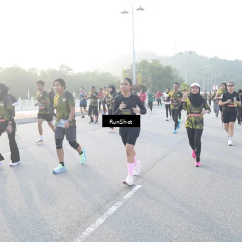 Runner Photo 6839759