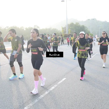 Runner Photo 6840825