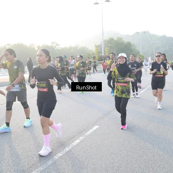 Runner Photo 6840981