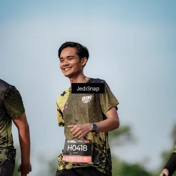 Runner Photo 6840987