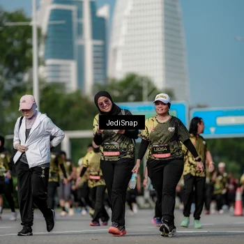 Runner Photo 6841287