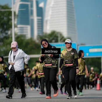 Runner Photo 6841304