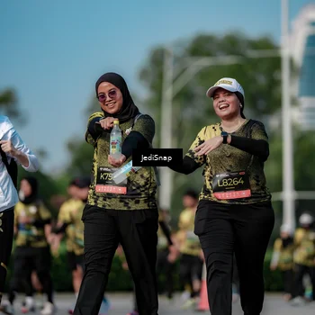 Runner Photo 6841425