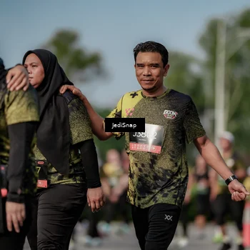 Runner Photo 6841515