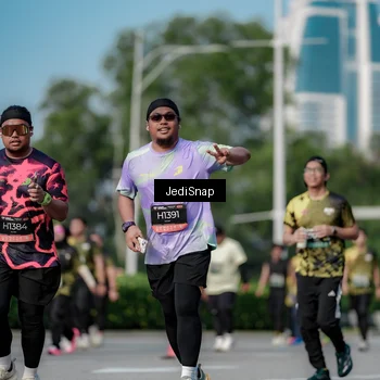 Runner Photo 6841561