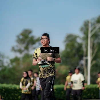 Runner Photo 6841583