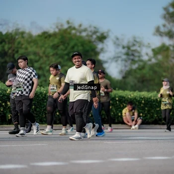 Runner Photo 6841626