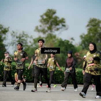 Runner Photo 6841643