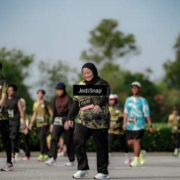 Runner Photo 6841654