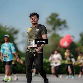 Runner Photo 6841698