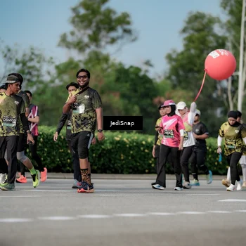 Runner Photo 6841734
