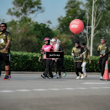 Runner Photo 6841740